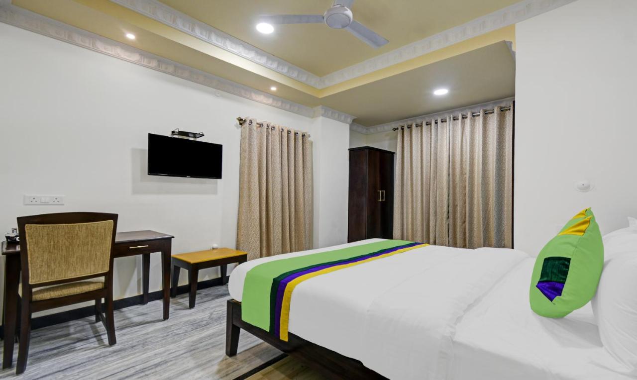 Treebo Jheel Mahal Hotel Udaipur Exterior photo